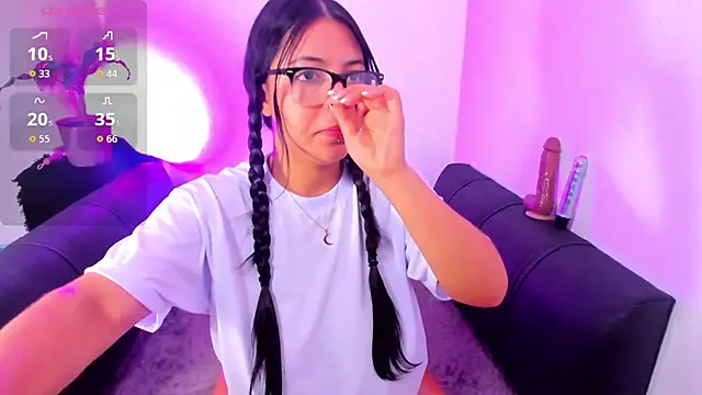 evelisse  online show from January 8, 4:16 am