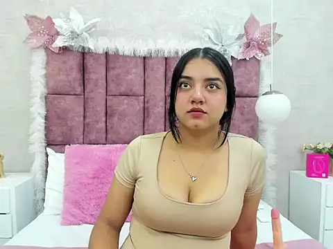 SalomeLee online show from December 22, 11:46 am