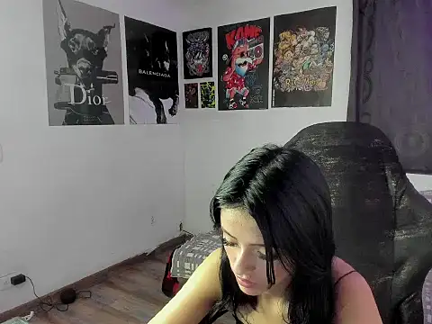 Candy  Girll18 online show from February 18, 1:38 am