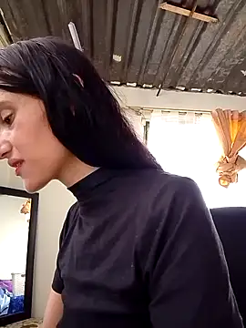 Milky cielo  online show from November 27, 3:59 pm