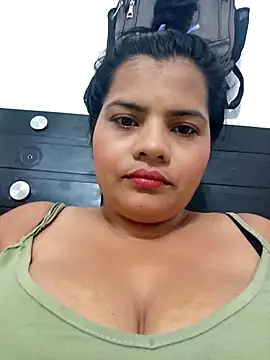  QueenSofia  online show from November 18, 4:02 am