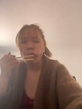 yiyi0316 online show from November 29, 5:33 am