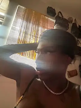 Motherbigbus online show from February 17, 11:37 pm