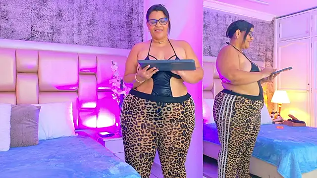 SelennaCooper online show from March 14, 12:28 pm