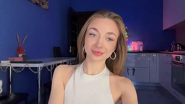 Jolienne online show from February 9, 11:07 pm