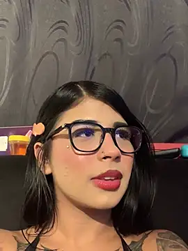 Dannii- online show from February 20, 1:37 am