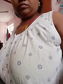 CUTE-LOVE-SWEETS online show from June 11, 4:09 am