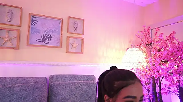 MeganLowell online show from February 28, 7:13 pm