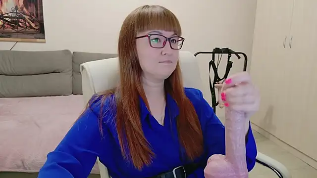 Foxy-lady online show from November 9, 7:10 pm