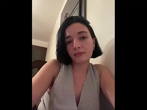 Pineapple online show from November 21, 5:26 pm