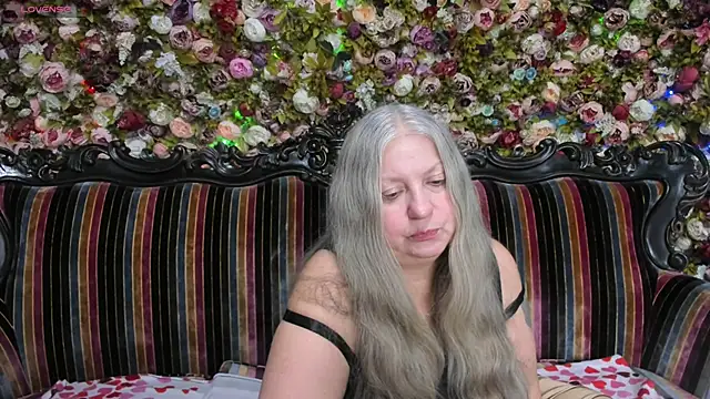 mariabelladonna online show from December 5, 8:37 am