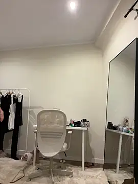 linafuntime online show from February 5, 9:51 pm