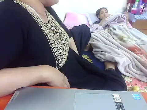 TwinRose2000 online show from February 17, 2:27 pm