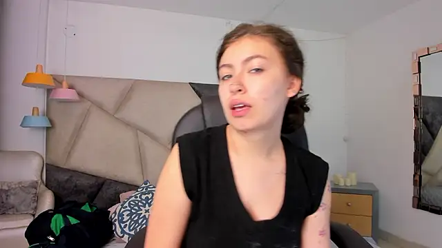 MarieTaylor  online show from March 17, 6:12 pm