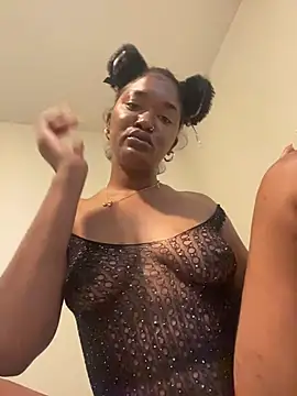 LelaniRose online show from December 5, 4:45 am