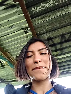 Zoe addiction online show from December 2, 4:20 pm