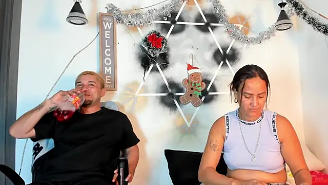 StephaniaAndRandy online show from December 22, 1:36 pm