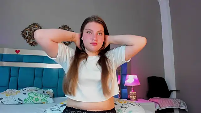 LiiaVelvet online show from March 4, 3:35 am