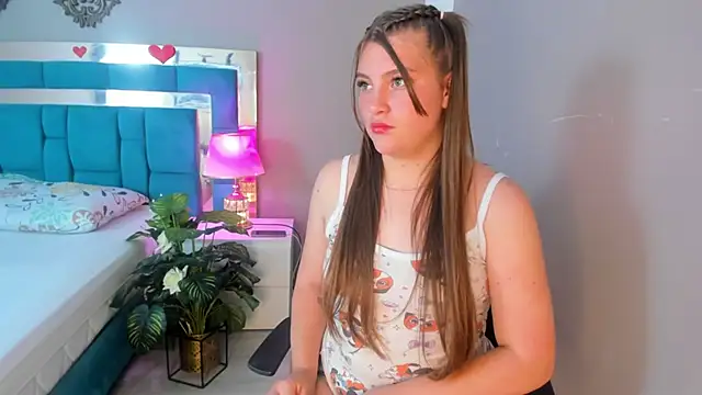 LiiaVelvet online show from March 20, 4:06 am