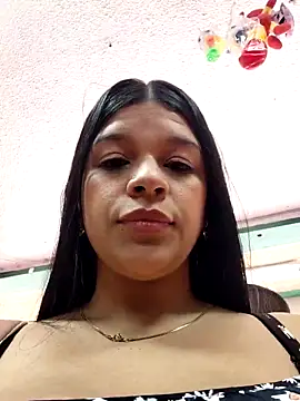 Layla-daring online show from June 1, 5:47 pm