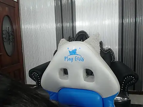 babyschoolgiirl online show from January 18, 1:02 am