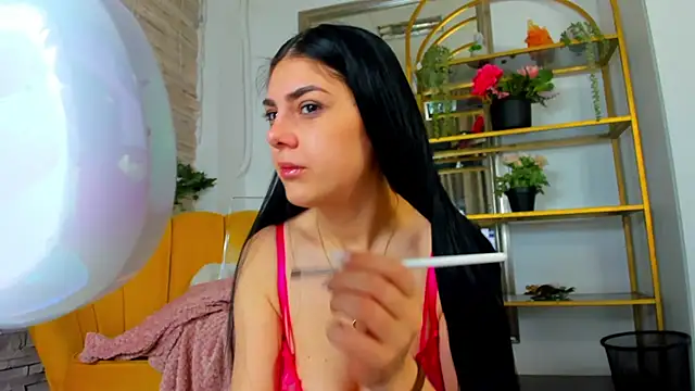 SerennaNoir online show from January 6, 5:44 am