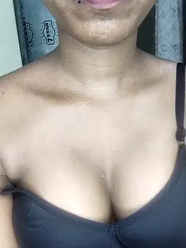 Simran 0011 online show from March 6, 5:08 pm