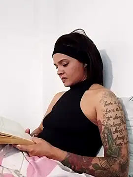 Cadence28 online show from November 24, 11:56 am