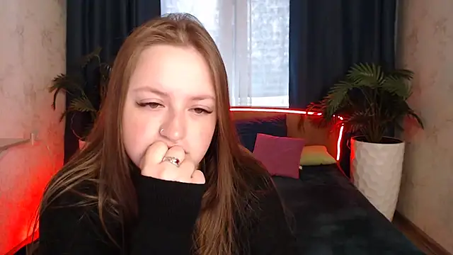 GirlPlayer online show from April 6, 5:52 am