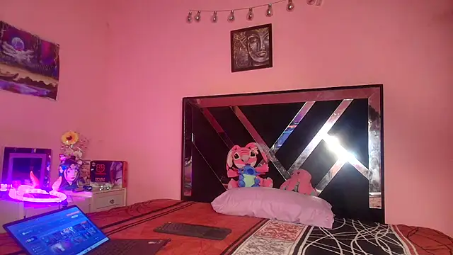 Venus2357 online show from April 6, 1:27 am