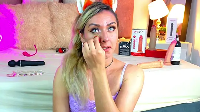 Lunitaa Diva online show from February 1, 7:23 pm