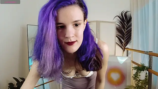 AuraLauna online show from November 25, 7:21 am