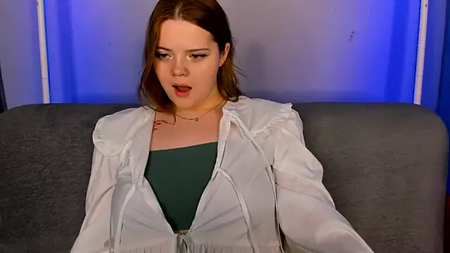 KellyFiery online show from March 26, 9:11 am