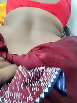 Desicouple1706 online show from April 27, 7:05 am