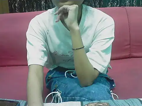 hello baby01 online show from April 11, 3:37 pm