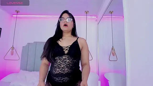 ScarlettWhitmore online show from December 2, 3:41 am