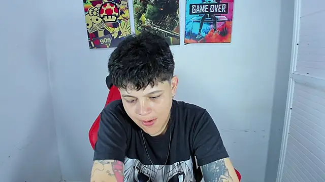  ian sweet online show from December 5, 8:10 pm