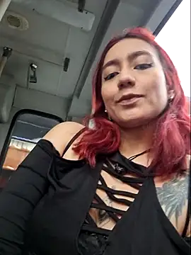 Eveeelyn25 online show from November 27, 8:01 pm