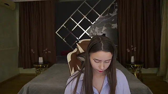 TinyNatalie online show from December 13, 9:54 pm