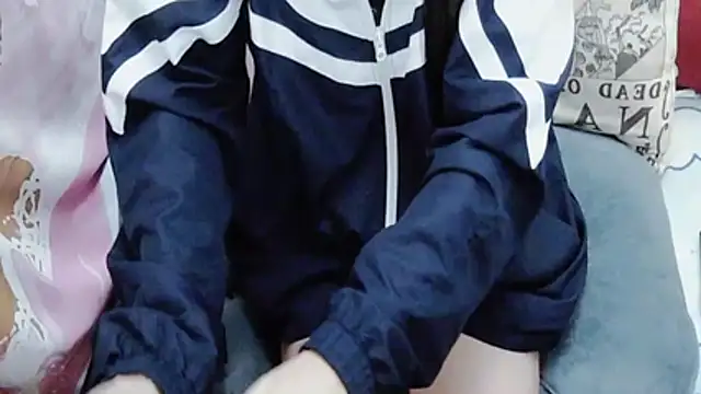 Alice-Hot88 online show from February 5, 12:30 pm