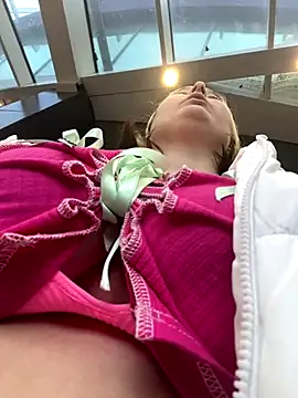 KateBurlesk online show from December 23, 9:57 am