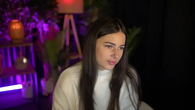 LuxeAvelyn online show from November 25, 11:56 am