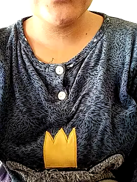 yasmine x online show from December 2, 2:30 pm