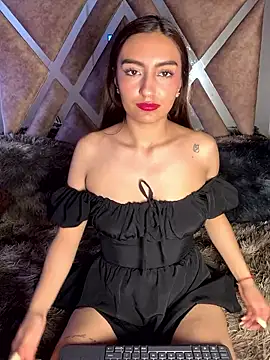 ZoeJohnson Pink online show from January 8, 5:50 pm