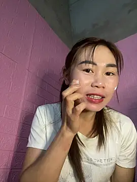 meganmeo online show from February 1, 1:59 am