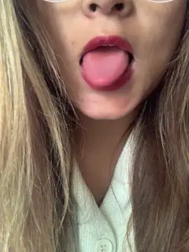 hotladki5 online show from December 18, 9:58 am