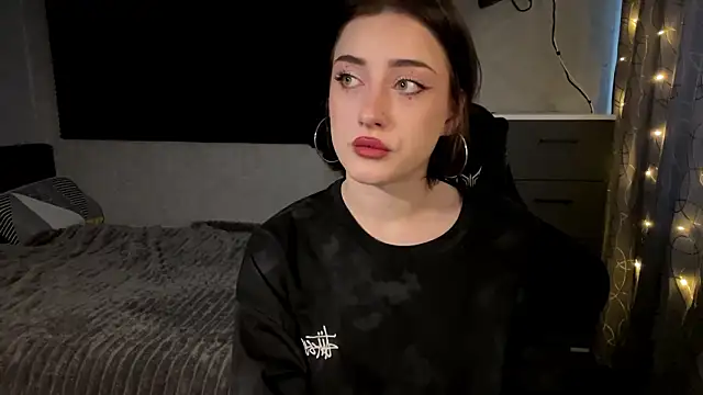 Meowluly online show from February 9, 12:46 am