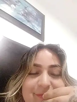 sexy aurora ourdoors online show from November 28, 3:42 am