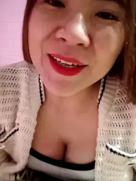 Lily-ross22 online show from December 20, 5:17 pm