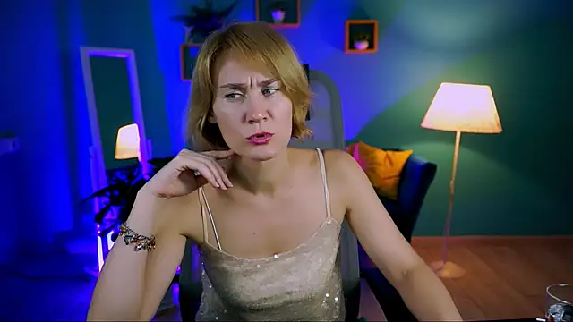 DanaRyan  online show from November 25, 9:55 am